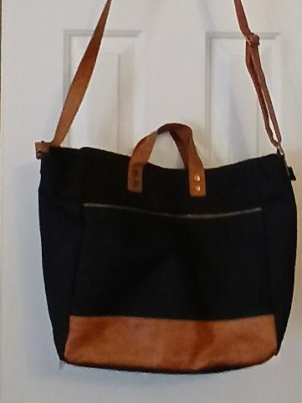 ThirtyOne black tote with detachable strap - Picture 3 of 8